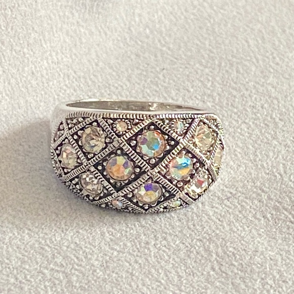 Lia Sophia “Moonbeam” Ring - Picture 1 of 6